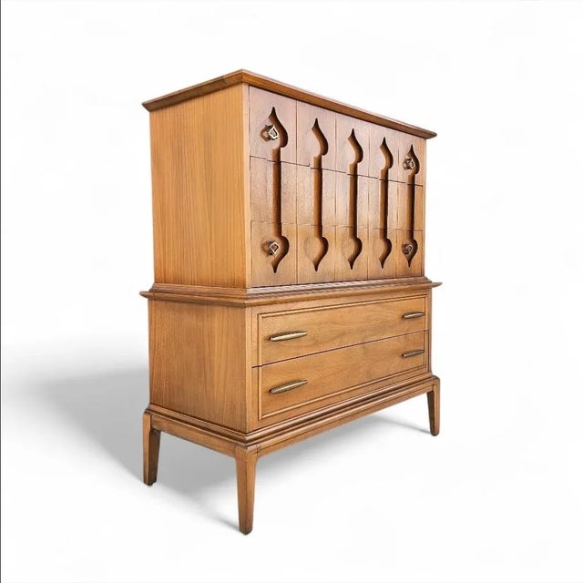 Brown 1960s Highboy With Sculpted Spade Handles For Sale - Image 8 of 16