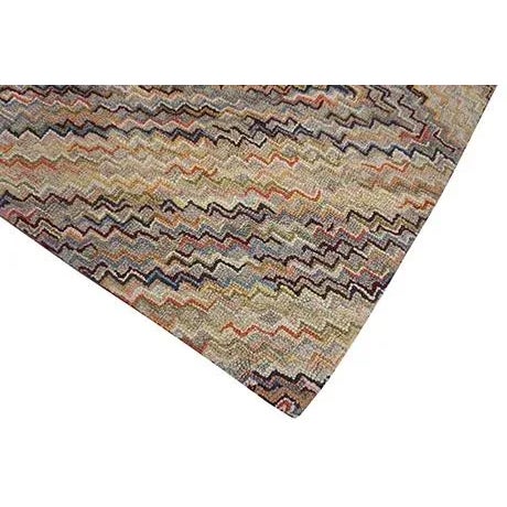 Sublime Brown Color With Great Symmetrical Desing Antique American Hooked Rug For Sale - Image 10 of 11