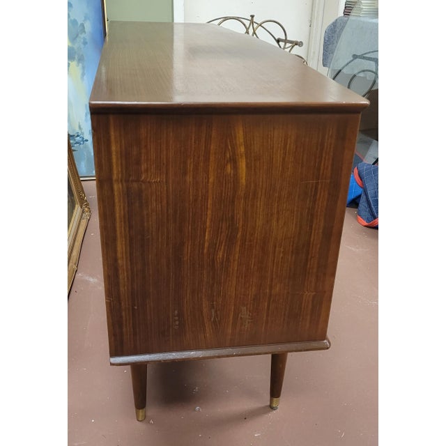 1950s Mid Century Modern Sideboard Signed Beautiful Wood For Sale - Image 5 of 17