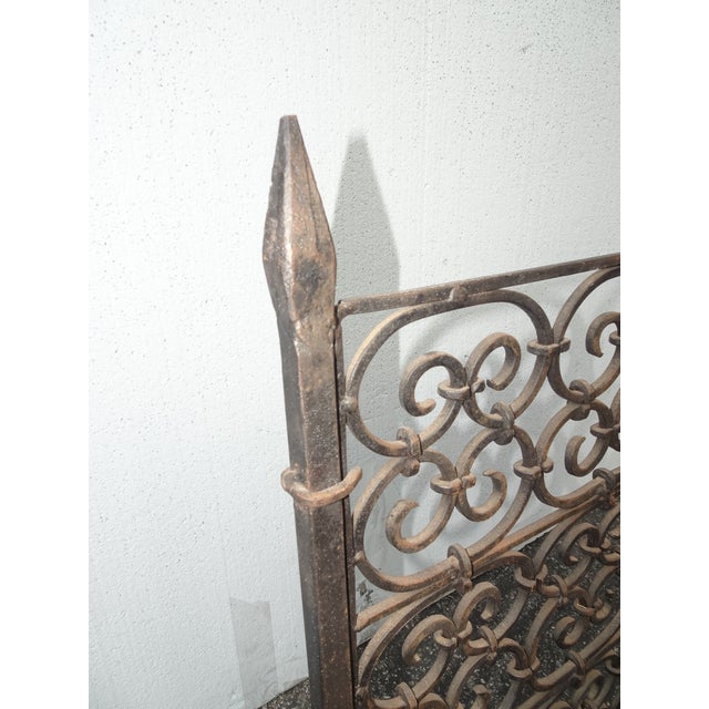Vintage French Country Black Wrought Iron Fireplace Screen W Spear Tip Finials For Sale In Los Angeles - Image 6 of 12