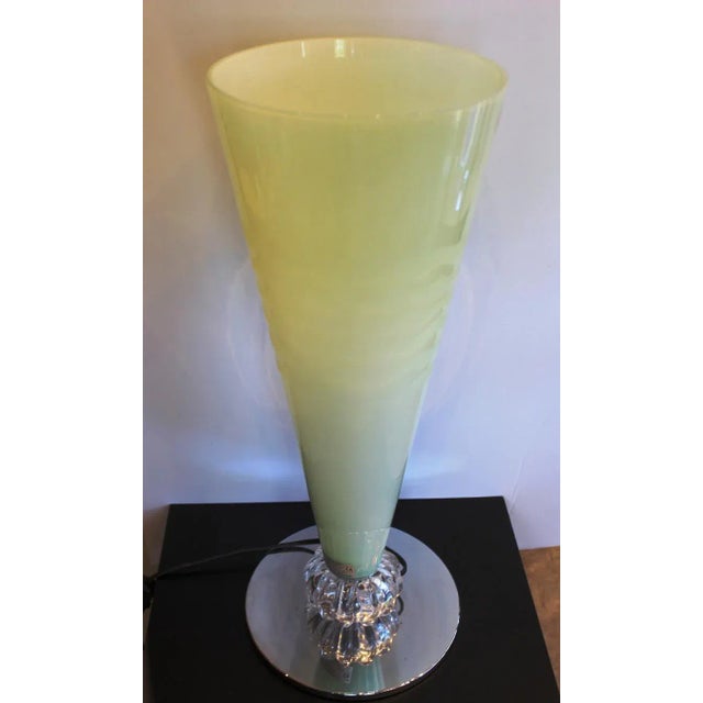 Beautiful contemporary designed Table Lamp by the furnaces of world renowned Barovier & Toso. Current international...