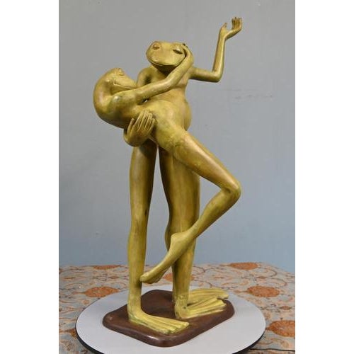 Salsa Dancing Frogs in Bronze For Sale - Image 10 of 10