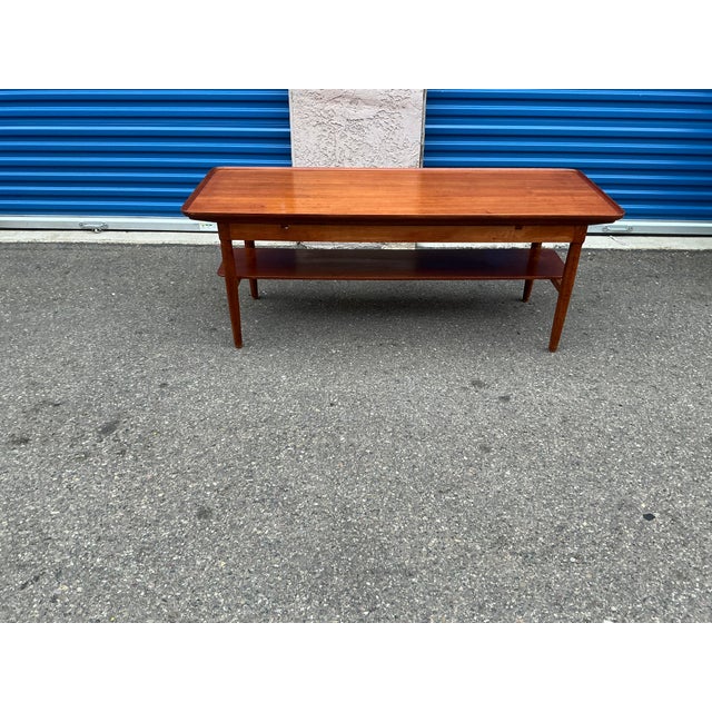 Wood Mid Century Modern Solid Teak Coffee Table With Extendable Leaves For Sale - Image 7 of 12