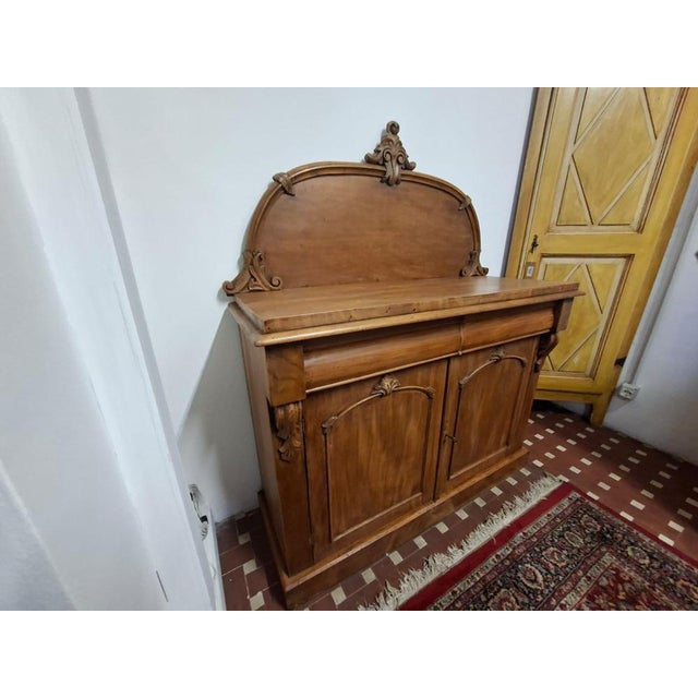 Tan English Sideboard in Mahogany with Shelf, 1800 For Sale - Image 8 of 18