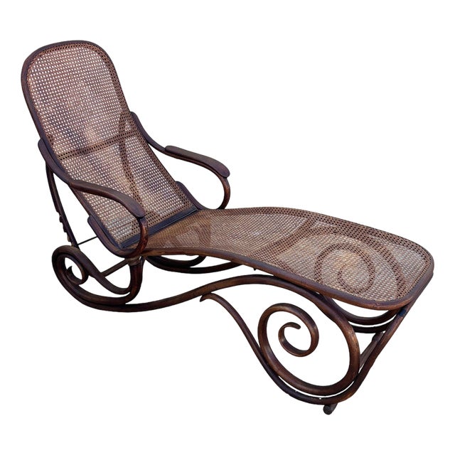 Vienna Secession Bent Oak & Cane Seat Daybed Chaise Lounge Attributed to Thonet No.02 For Sale