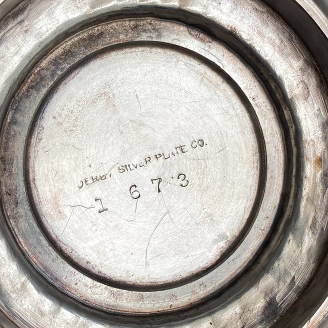 Silver Vintage Art Deco Derby Silver Plate Co Hammered Lidded Sugar Bowl For Sale - Image 8 of 10