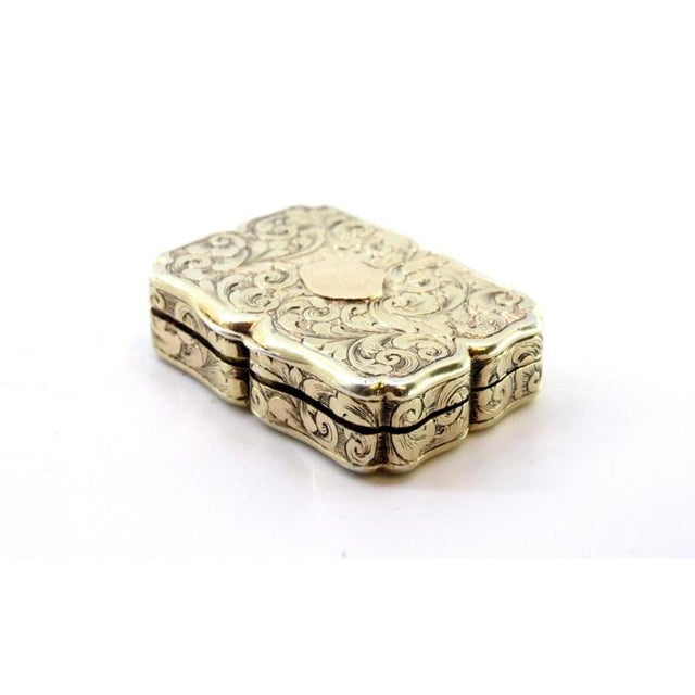 Victorian Gold and Pata Vinaigrette Box For Sale - Image 4 of 10
