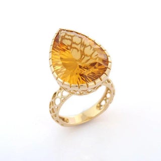 Contemporary 17.95ct Pear Cut Citrine Vintage Ring Size 7 in 14k Solid Gold For Sale