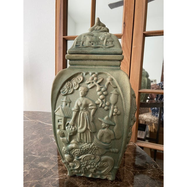 Chinese Vintage 1980s Chinese Vase With Lid For Sale - Image 3 of 9