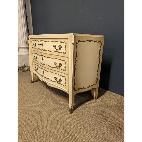 20th Century Leleu Style Chest of Drawers with Brass Feet, in Very Good conditions.