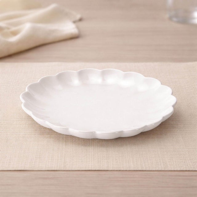 Modern White Scalloped Stoneware Dessert Plate (Set of 4) For Sale - Image 3 of 4