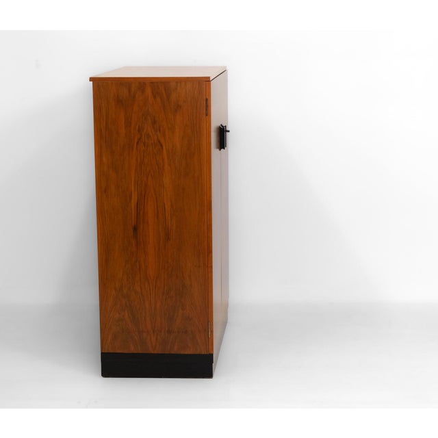 Art Deco Walnut Tallboy Compact Wardrobe from Waring & Gillow, 1930s For Sale - Image 11 of 17