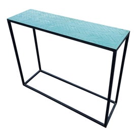 Example of Islamic Outdoor Console Tables