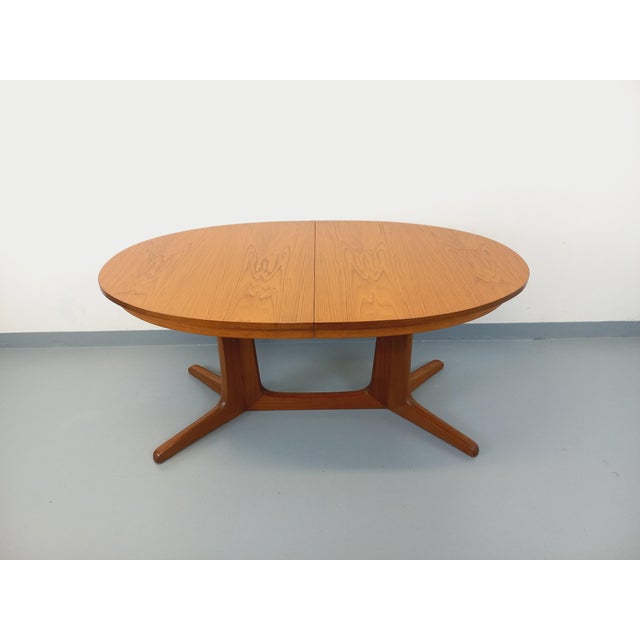 Tan Vintage Oval Extendable Dining Table in Teak from Baumann, 1960s For Sale - Image 8 of 18