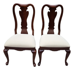 1990s Pair Thomasville Collectors Cherry Queen Ann Dining Room Side Chairs