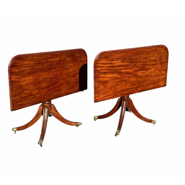 Late 18th Century Antique Federal Mahogany Double Pedestal Tilting Banquet Table With Two Leaves For Sale - Image 5 of 12