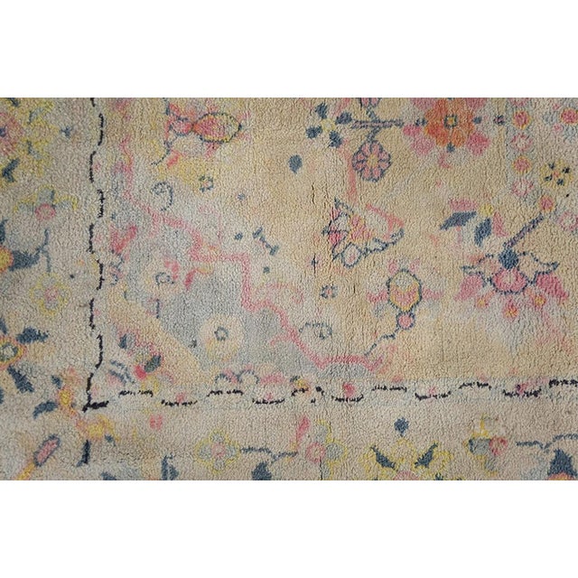 1930s Ivory Medallion Floral Antique Indian Agra Cotton Rug 4' 4" X 7' 3" Handknotted Carpet For Sale - Image 4 of 6