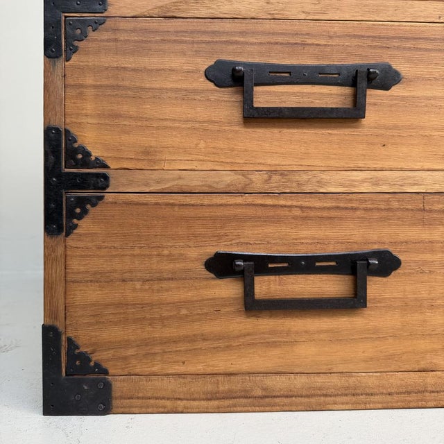 Large Japanese Kimono Tansu Chest, 1920s For Sale - Image 4 of 10