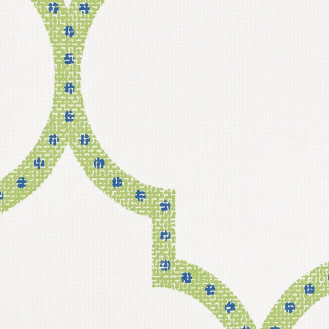 Schumacher Algiers Paperweave Wallpaper in Leaf For Sale