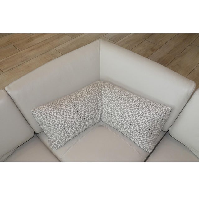 Roche Bobois Roche Bobois Connexe Corner Sectional in Soave Leather - Gris Nuage For Sale - Image 4 of 17
