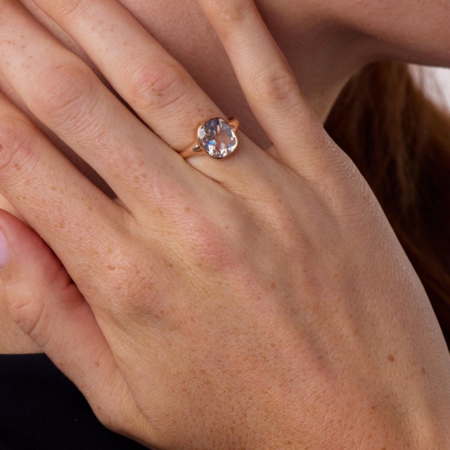 1970s Vintage Gia 2.26 Carat Diamond 10k Rose Gold Bezel Ring, Size 7.25 For Sale - Image 5 of 5