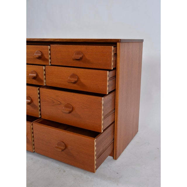 Wood Mid-Century Teak Cantata Chest of 8 Drawers by Ron Carter for Stag, United Kingom, 1960s For Sale - Image 7 of 18