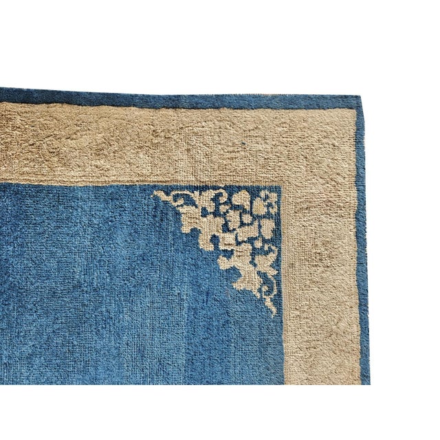 1920s Traditional Blue Ground Medallion Antique Chinese Peking Wool Small Rug For Sale - Image 4 of 6