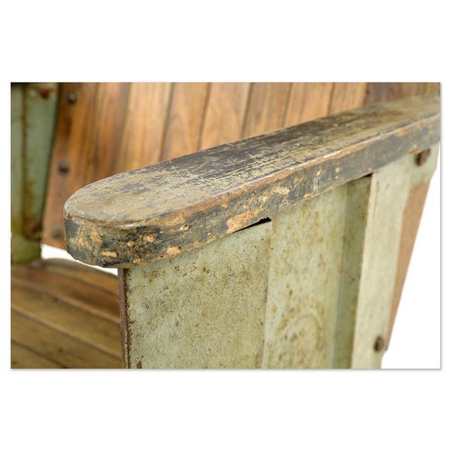 A vibrant testament to the cinemas of yesteryear, this set of three vintage cinema seats combines industrial charm and...