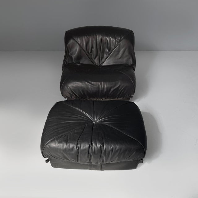 Set of Space Age French Black Leather Armchair Ottoman from Airborne, 1970s For Sale - Image 3 of 18