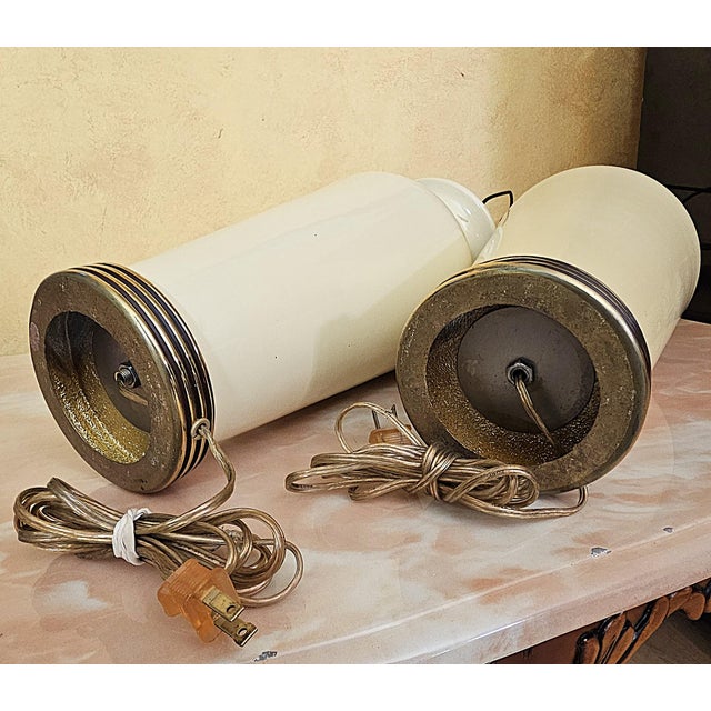 Pair of Vintage Ethan Allen Cream & Brass Table Lamps With Shades For Sale - Image 12 of 18