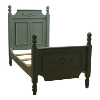 Neoclassical Aqua Painted Wreath Applique "Carolina" Bed For Sale