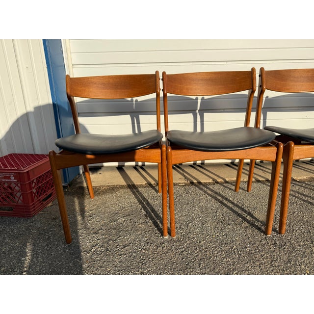 Wood Set of 4 Mid-Century Dining Chairs Danish Modern Erik Buch Teak Dining Chairs For Sale - Image 7 of 12