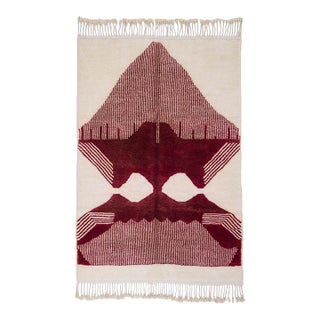 Bold Diamond Medallion Hand-Knotted Wool Rug | 9'1" X 5'11" | One of a Kind For Sale