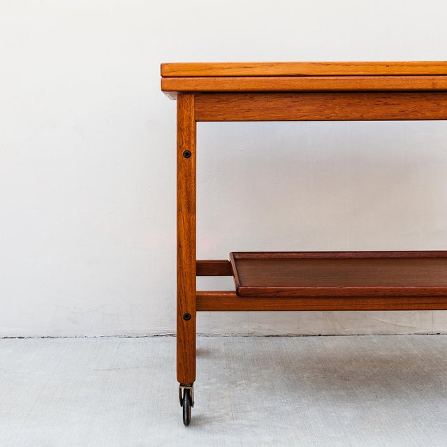 1960s Danish Modern Teak Flip Top Bar Cart by Kurt Ostervig For Sale - Image 10 of 12