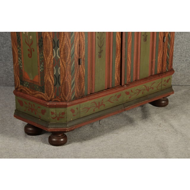 Antique Baroque Cabinet in Painted Softwood, 1750 For Sale - Image 18 of 18