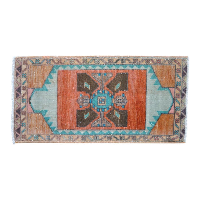Hand Knotted Mat Small Oushak Rug - 1'4" X 2'7" For Sale