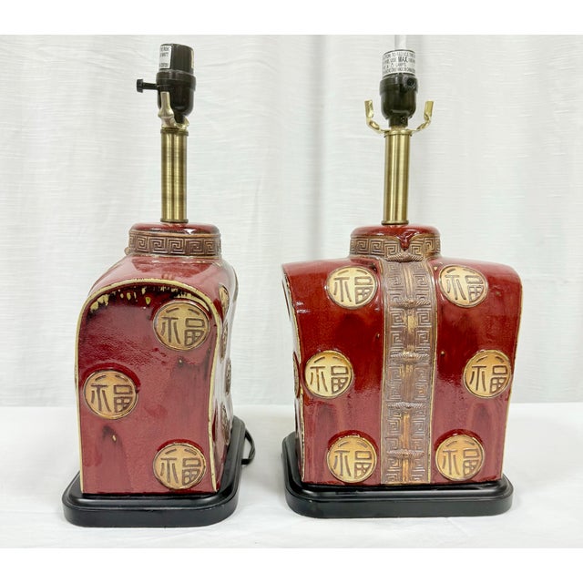 Chinoiserie Stunning Vintage Chinoiserie Tang Suit Design Red Table Lamps - A Pair For Sale - Image 3 of 11