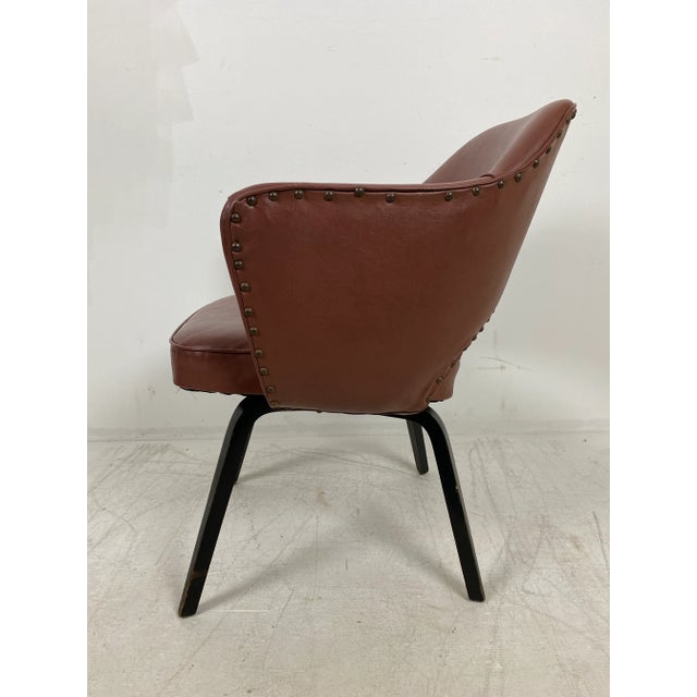 Wood 1960s Vintage Eero Saarinen for Knoll Style Vinyl Arm Chair For Sale - Image 7 of 10