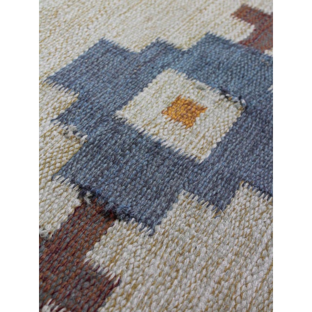 Blue Mid-Century Modern Swedish Geometric Wool Kilim Rug by Karin Jönsson, 1960 For Sale - Image 8 of 9