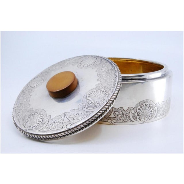 Silver Seashell Vanity Box with Lid Trim and Wooden Handle For Sale - Image 5 of 9