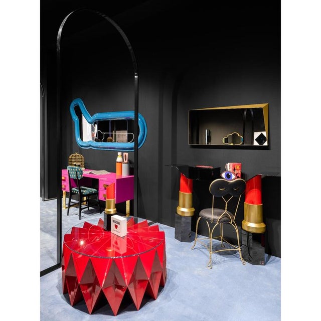 Kiss Me Vase in Powder-Coated Aluminum by Altreforme For Sale - Image 6 of 7