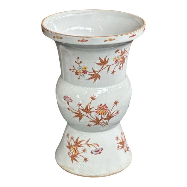 19th Century Chinese Porcelain Vase With Botanical Details For Sale