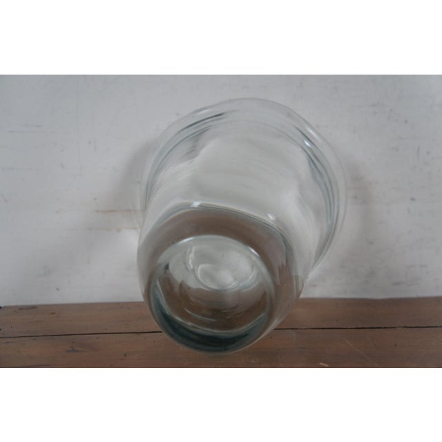 Late 20th Century Swedish Strombergshyttan Crystal Large Wave Edge Flower Tulip Vase For Sale - Image 9 of 10