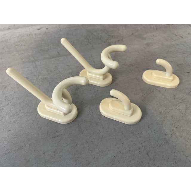 Cream Vintage Coat Racks by Alto, Italy, 1970s, Set of 4 For Sale - Image 8 of 8