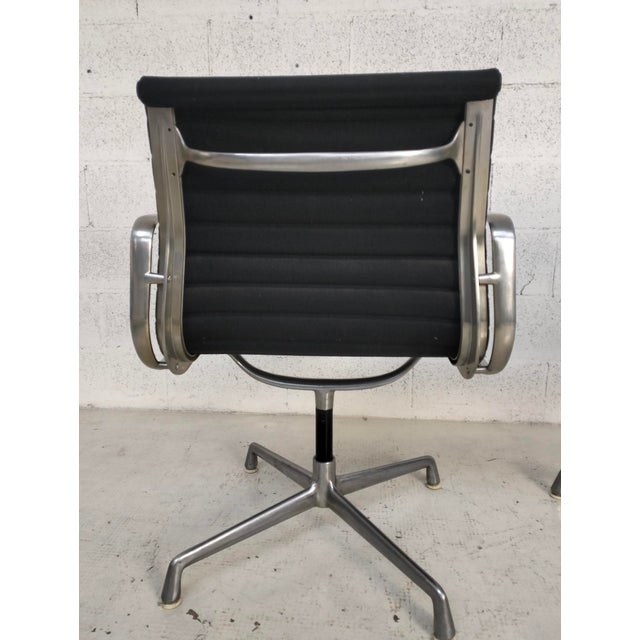 Set of EA108 Aluminium Chairs attributed to Charles and Ray Eames for ICF, 1960s For Sale - Image 14 of 17