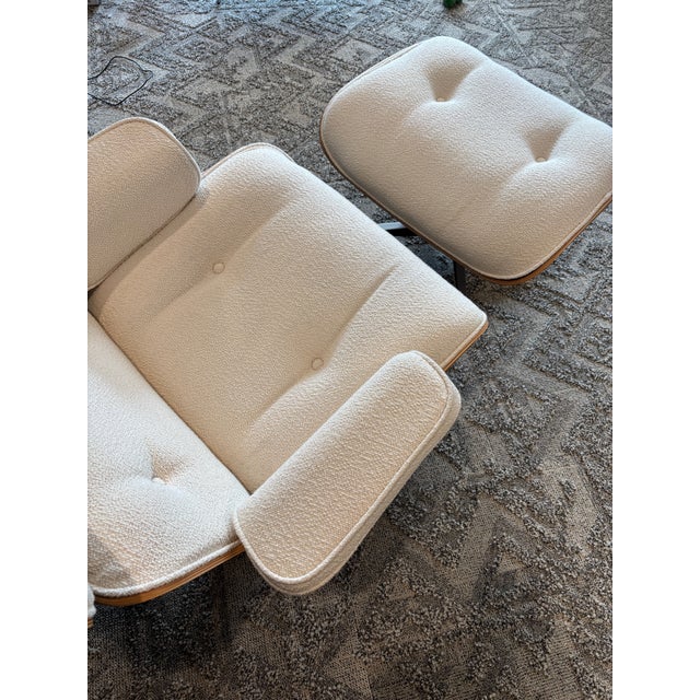 Wood Eames Lounge Chair and Ottoman (Tall) White Oak Shell With Cream Flamiber Upholstery For Sale - Image 7 of 15
