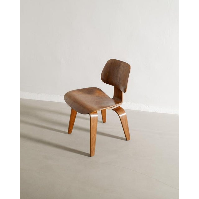 Early Mid-Century Dcw Wooden Chair by Charles & Ray Eames, 1950s For Sale - Image 4 of 7