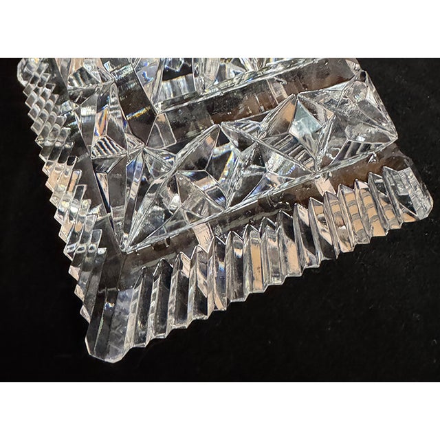 Transparent 1970s Waterford Crystal Pyramid Paperweight For Sale - Image 8 of 12