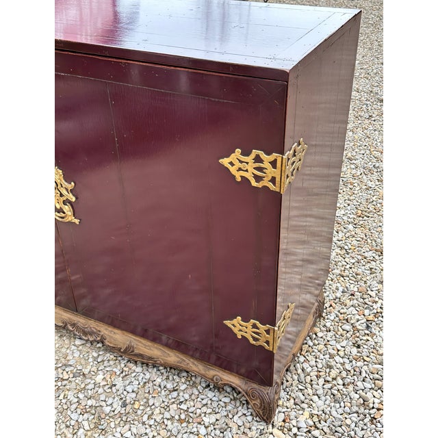 Buffet in Lacquered Wood and Brass 1950s For Sale - Image 6 of 18