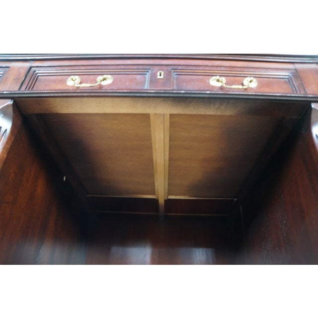 Vintage Hekman Mahogany Tooled Leather Top Executive Kneehole Office Desk 60" For Sale - Image 17 of 18